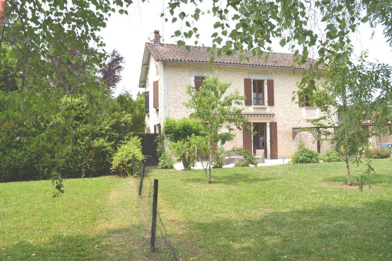 Les Bruyeres B&B Montbron Ngoại thất bức ảnh