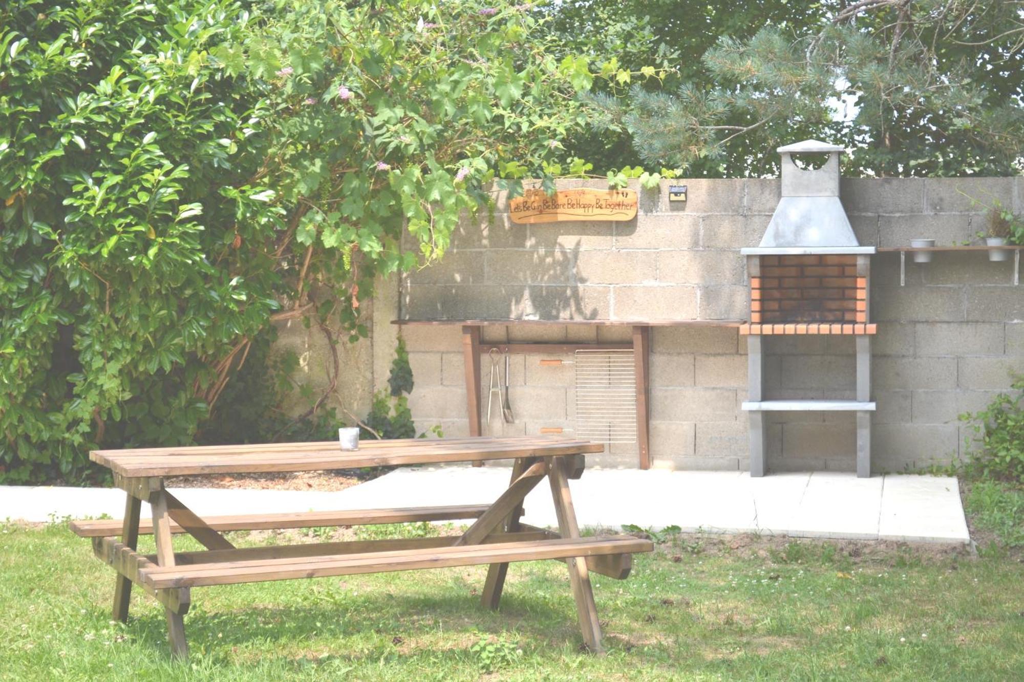 Les Bruyeres B&B Montbron Ngoại thất bức ảnh